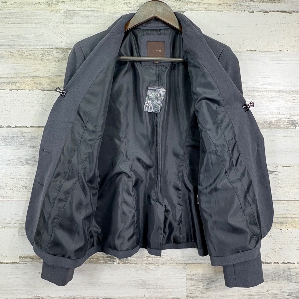 The‎ Limited Gray Blazer Size 6 Career Business Office Professional Jacket - Picture 3 of 13